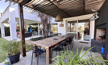 Casa en Venta en Santa Barbara a la Laguna