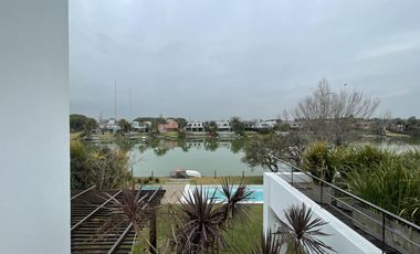 Casa en Venta en Santa Barbara a la Laguna