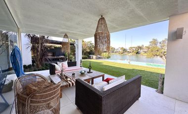 Casa en Venta en Santa Barbara a la Laguna