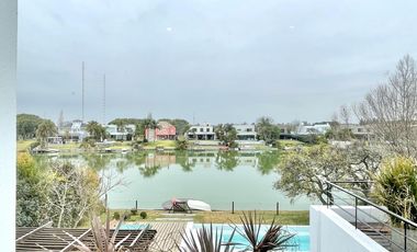 Casa en Venta en Santa Barbara a la Laguna