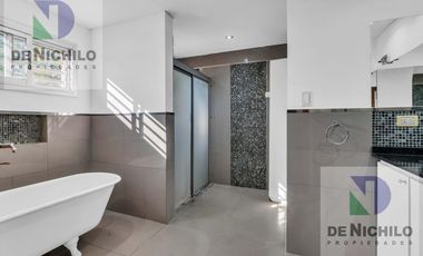 Moderna Casa en  Florencio Varela