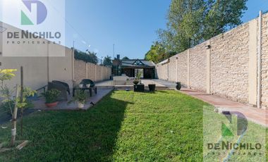 Moderna Casa en  Florencio Varela