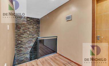 Moderna Casa en  Florencio Varela