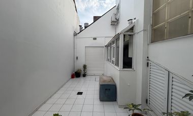 Casa en Alquiler - 4 ambientes - Zona Divino Rostro