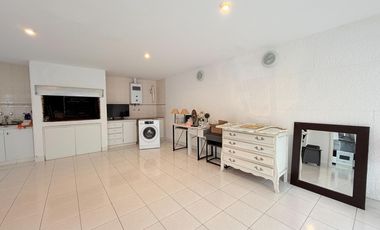 Casa en Alquiler - 4 ambientes - Zona Divino Rostro