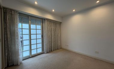 Casa en Alquiler - 4 ambientes - Zona Divino Rostro