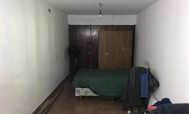 Chalet a 3 cuadras de la estacion con 3 dormitorios!