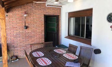 Chalet a 3 cuadras de la estacion con 3 dormitorios!