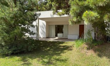 Casa en Venta en Costa Esmeralda Barrio Senderos II