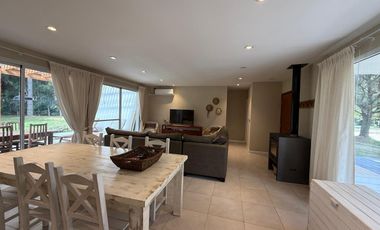 Casa en Venta en Costa Esmeralda Barrio Senderos II