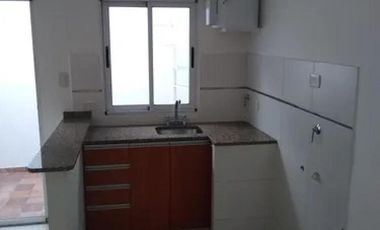 PH en venta - 2 Dormitorios 1 Baño - Lanús