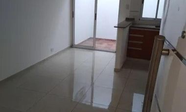 PH en venta - 2 Dormitorios 1 Baño - Lanús