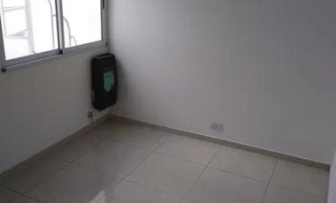 PH en venta - 2 Dormitorios 1 Baño - Lanús