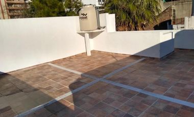 PH en venta - 2 Dormitorios 1 Baño - Lanús