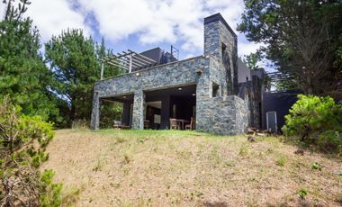 Casa en venta/alquiler Temporada Enero/Febrero 2026 3 dor  Barrio Golf  Costa Esmeralda