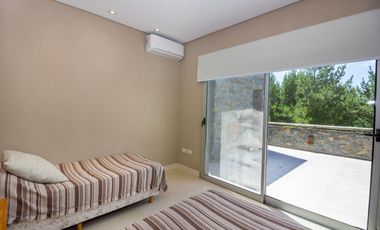 Casa en venta/alquiler Temporada Enero/Febrero 2026 3 dor  Barrio Golf  Costa Esmeralda