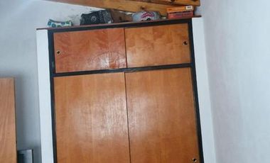 CHALET CON COCHERA PASANTE Y GALPÓN/TALLER EN LANUS