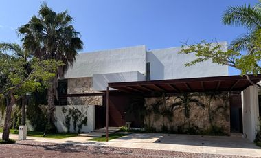 Casa en venta en Mérida, Privada Bosques de Altabrisa ( una sola planta)
