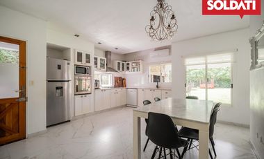 Venta casa en la lomada, apta credito