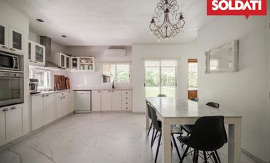 Venta casa en la lomada, apta credito