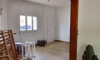 Casa en venta - 3 Dormitorios 2 Baños - Necochea