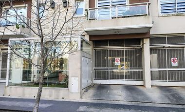 Venta cochera cubierta en Haedo Norte, a metros de la Estación
