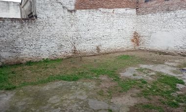 Casa en venta - 2 Dormitorios 1 Baño - 250Mts2 - Villa Ballester, General San Martín