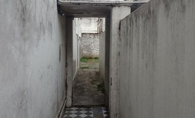 Casa en venta - 2 Dormitorios 1 Baño - 250Mts2 - Villa Ballester, General San Martín