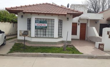 Casa en Villa Regina