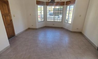 Casa en Villa Regina