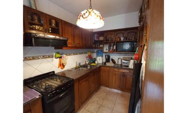 Casa venta Burzaco 4 ambientes