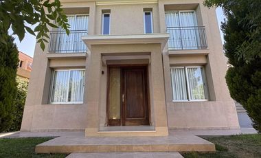 Casa en venta en Barrio Privado La Barraca