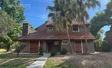 CASA EN ALQUILER ANUAL EN LOS HORNEROS C.C.-MAROTO PROPIEDADES