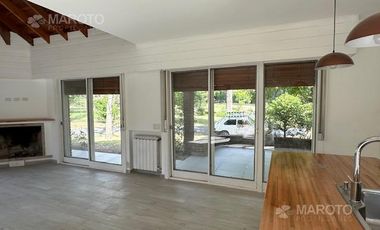 CASA EN ALQUILER ANUAL EN LOS HORNEROS C.C.-MAROTO PROPIEDADES