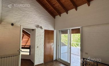 CASA EN ALQUILER ANUAL EN LOS HORNEROS C.C.-MAROTO PROPIEDADES