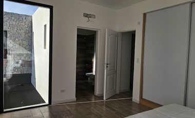 Casa en venta - 4 Dormitorios 5 Baños - Cochera - 1.077Mts2 - Costa Esmeralda, Pinamar