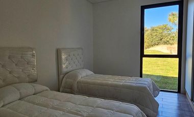 Casa en venta - 4 Dormitorios 5 Baños - Cochera - 1.077Mts2 - Costa Esmeralda, Pinamar