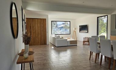 Casa en venta - 4 Dormitorios 5 Baños - Cochera - 1.077Mts2 - Costa Esmeralda, Pinamar