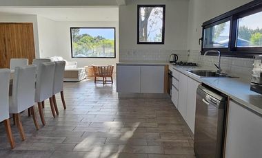 Casa en venta - 4 Dormitorios 5 Baños - Cochera - 1.077Mts2 - Costa Esmeralda, Pinamar