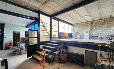 RENTA DE BODEGA CON USO DE SUELO TIPO B. COL. LAS AMÉRICAS