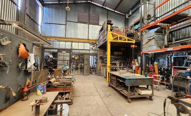 RENTA DE BODEGA CON USO DE SUELO TIPO B. COL. LAS AMÉRICAS