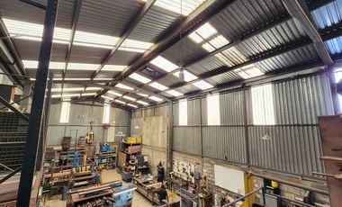 RENTA DE BODEGA CON USO DE SUELO TIPO B. COL. LAS AMÉRICAS