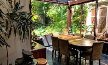 CASA EN VENTA 5 AMBIENTES CON PILETA PERMUTA VICENTE LOPEZ