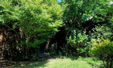 CASA EN VENTA 5 AMBIENTES CON PILETA PERMUTA VICENTE LOPEZ