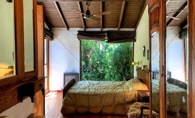 CASA EN VENTA 5 AMBIENTES CON PILETA PERMUTA VICENTE LOPEZ