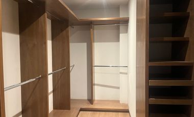 Departamento en renta con balcón, interlomas, hacienda de las Palmas, Huixquiluc