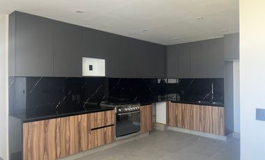 Departamento en renta con balcón, interlomas, hacienda de las Palmas, Huixquiluc