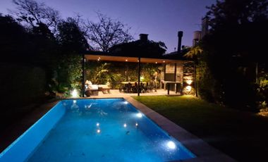 Casa en la zona mas linda de  BECCAR, cerca estac y avda libertador