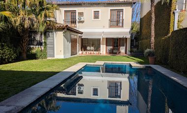 Casa en la zona mas linda de  BECCAR, cerca estac y avda libertador