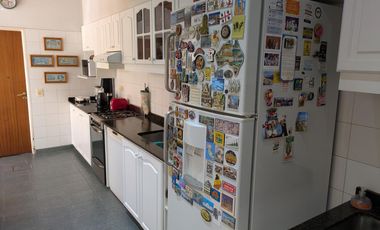 Casa en la zona mas linda de  BECCAR, cerca estac y avda libertador